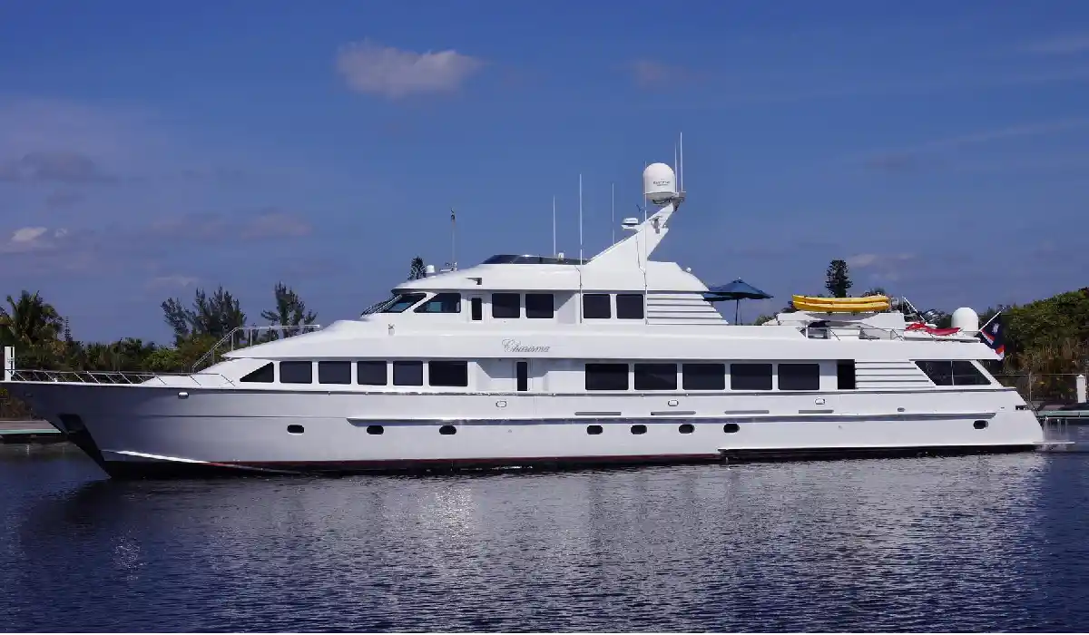 Hatteras - Lone Star - Luxury Yacht Charter - Preowned Luxury Yachts - Exclusive Concierge Club.webp